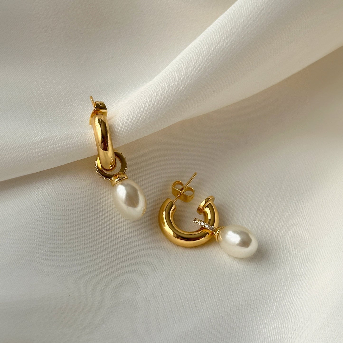 Clara Gold Pearl Earrings