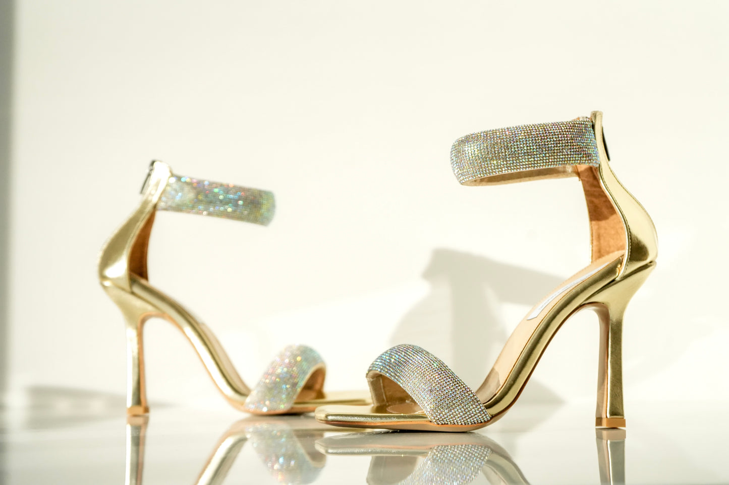Leila Diamante Gold Heels