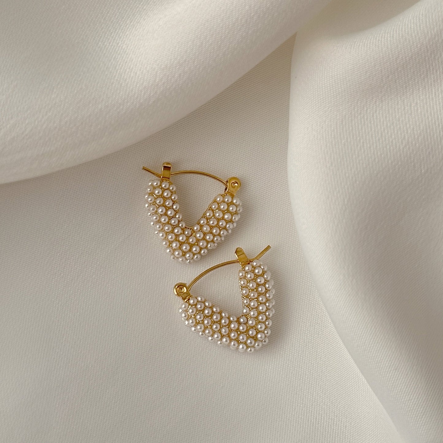 Nina Pearl Heart Earrings