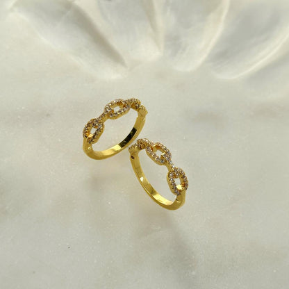 Zirconia Love Links Ring