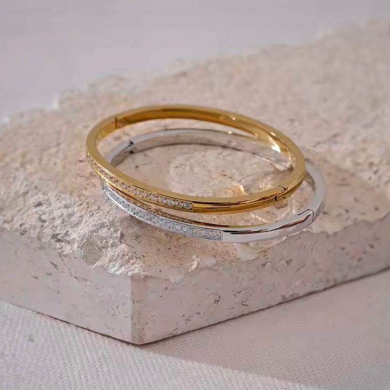 Gold bangle