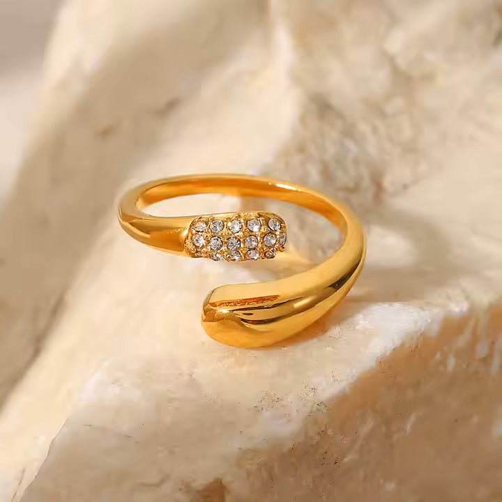 Elara Gold Zircon Adjustable Ring