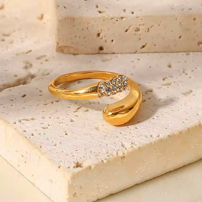 Elara Gold Zircon Adjustable Ring